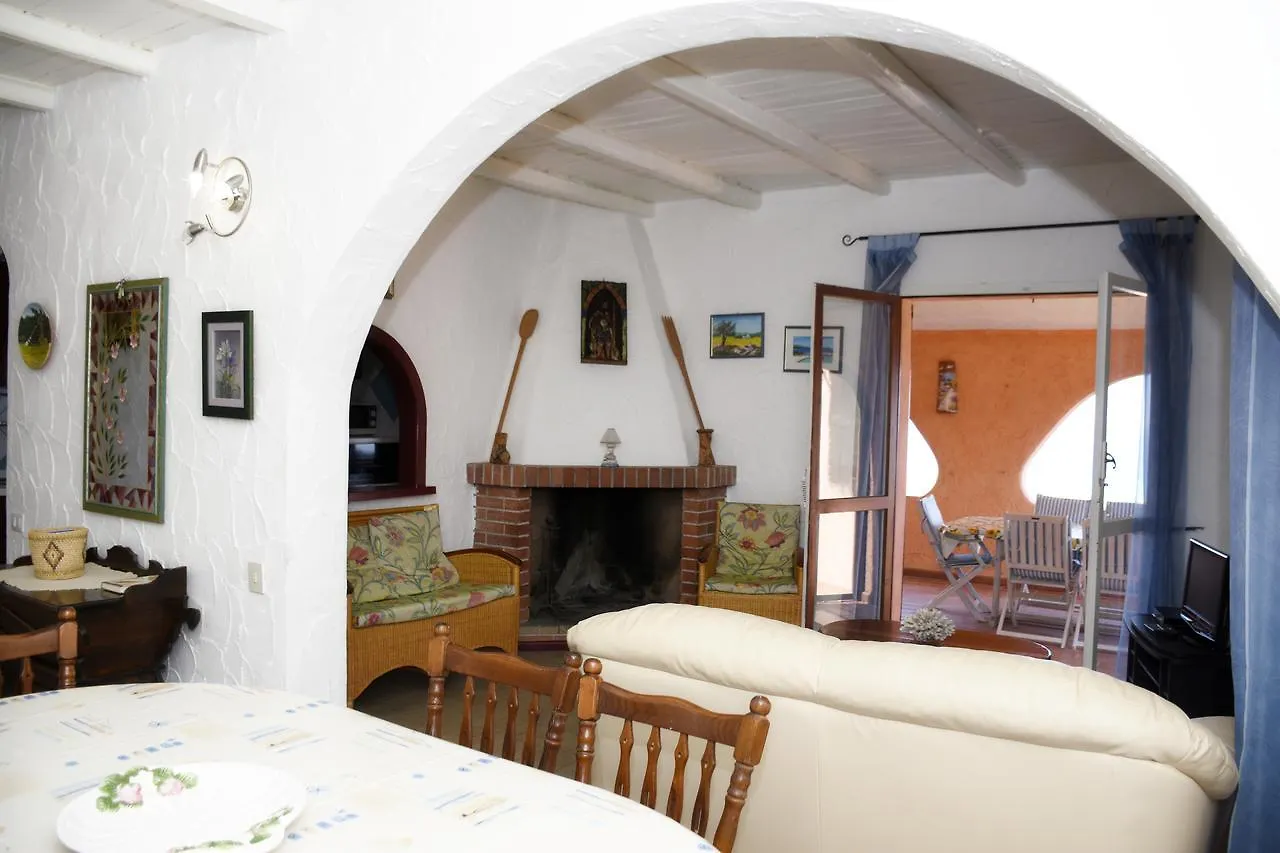 Villa Miriam Monte Nai